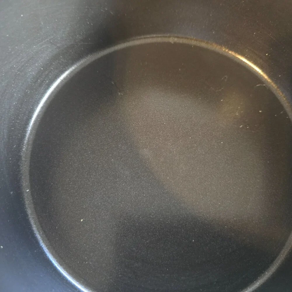 Vintage Mirro 2 Quart (1.9L) Saucepan - Non-Stick with Wooden Handle